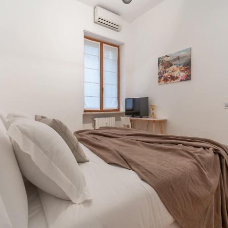 The Best Rent - Spacious Three-Bedroom Apartment In Moscova Milan Bagian luar foto