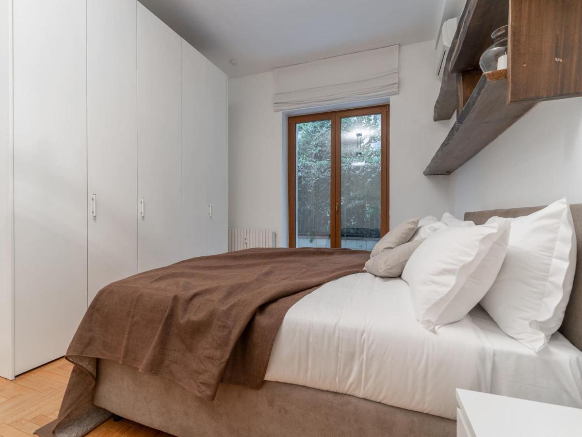 The Best Rent - Spacious Three-Bedroom Apartment In Moscova Milan Bagian luar foto