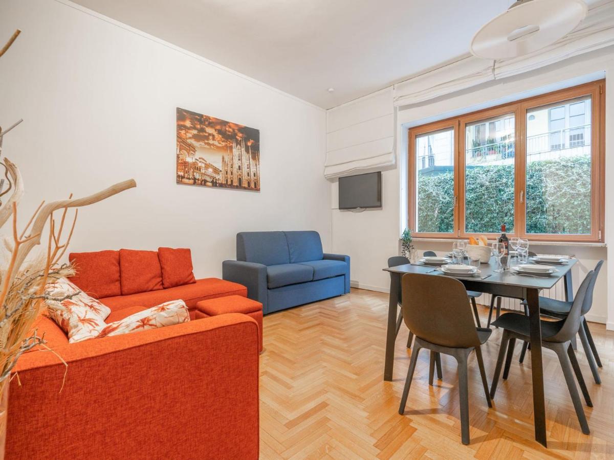 The Best Rent - Spacious Three-Bedroom Apartment In Moscova Milan Bagian luar foto