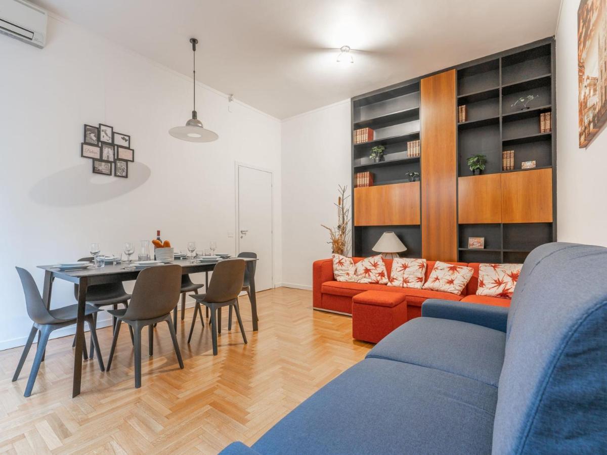 The Best Rent - Spacious Three-Bedroom Apartment In Moscova Milan Bagian luar foto