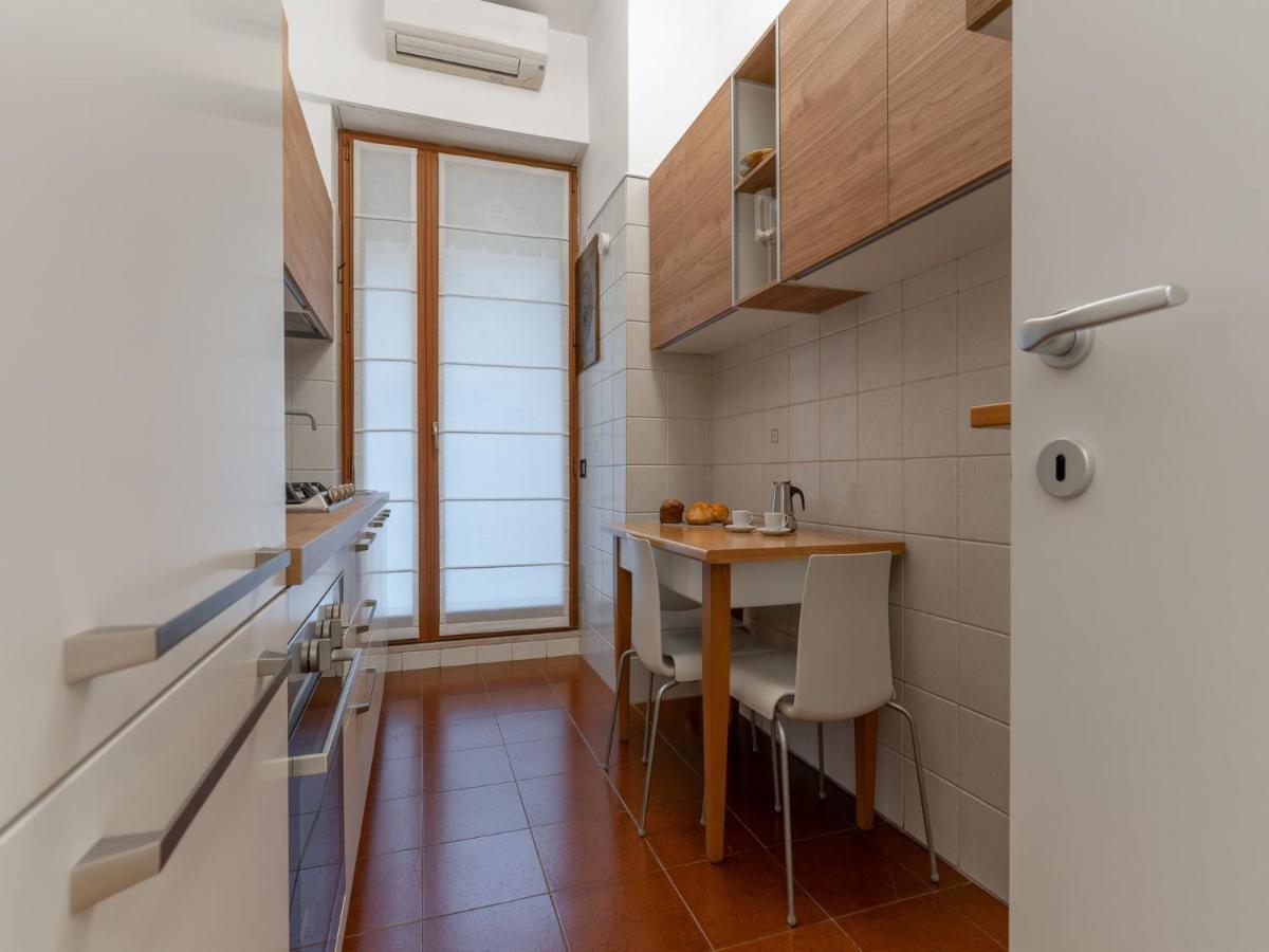 The Best Rent - Spacious Three-Bedroom Apartment In Moscova Milan Bagian luar foto
