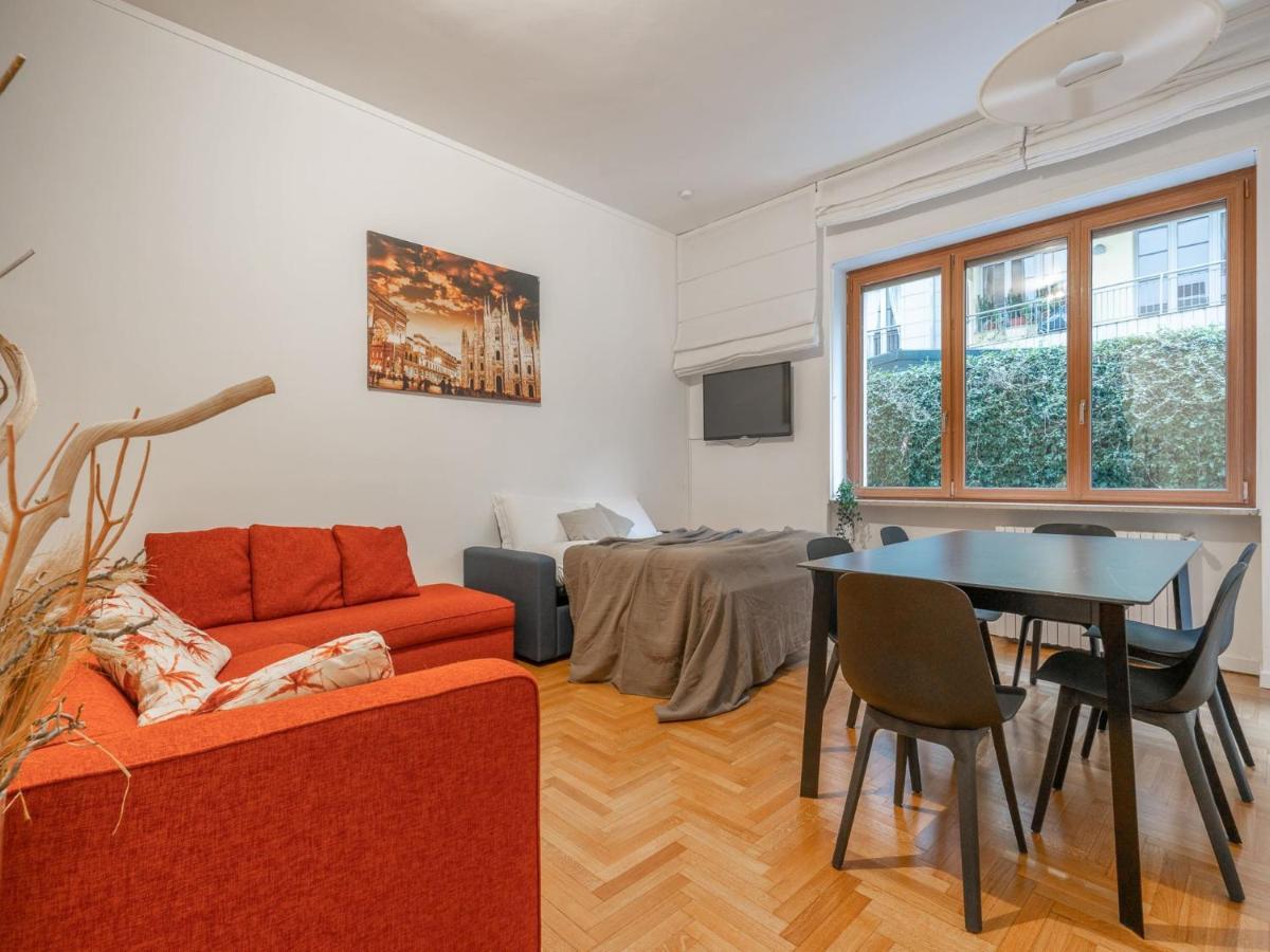 The Best Rent - Spacious Three-Bedroom Apartment In Moscova Milan Bagian luar foto