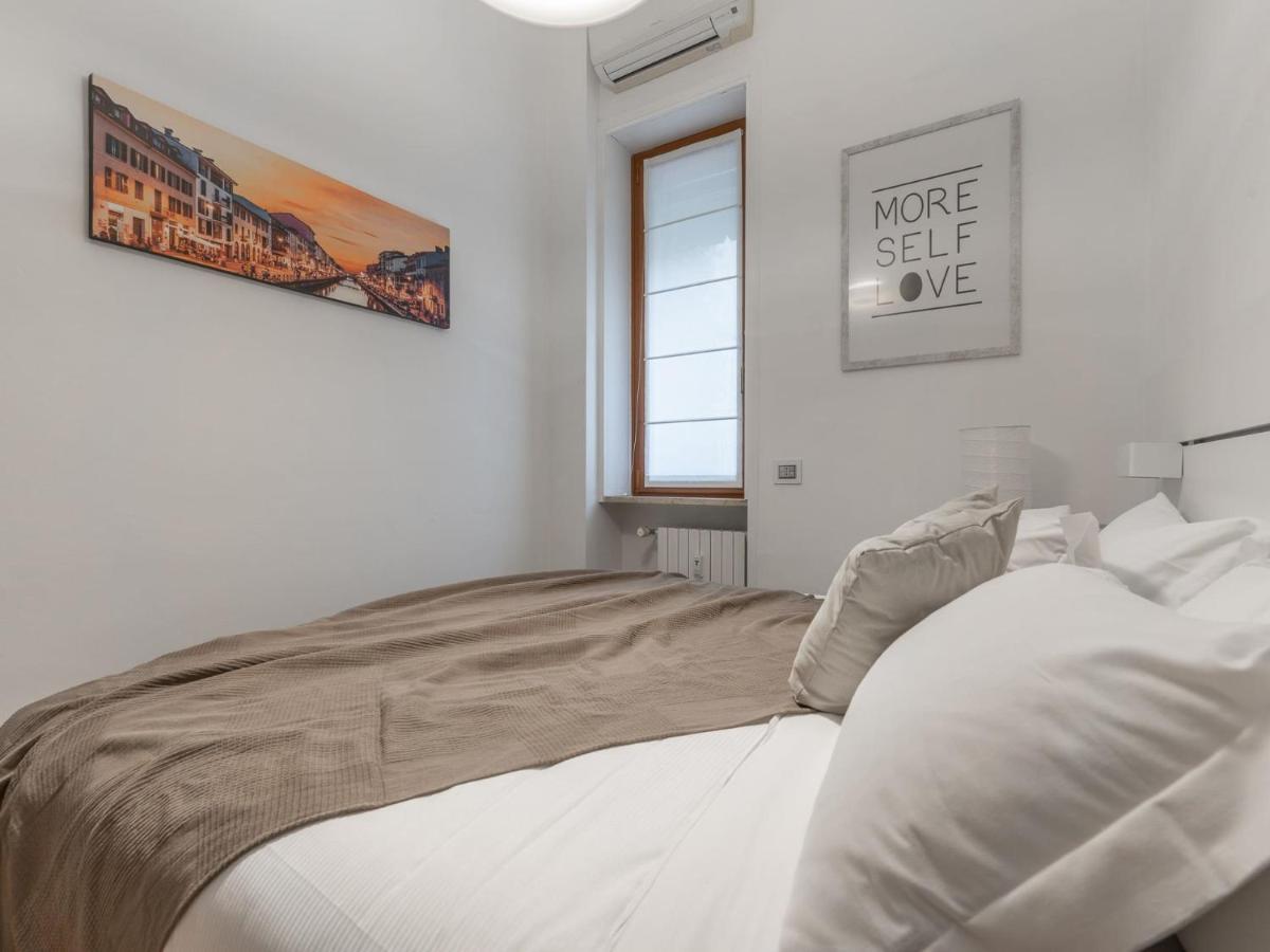 The Best Rent - Spacious Three-Bedroom Apartment In Moscova Milan Bagian luar foto